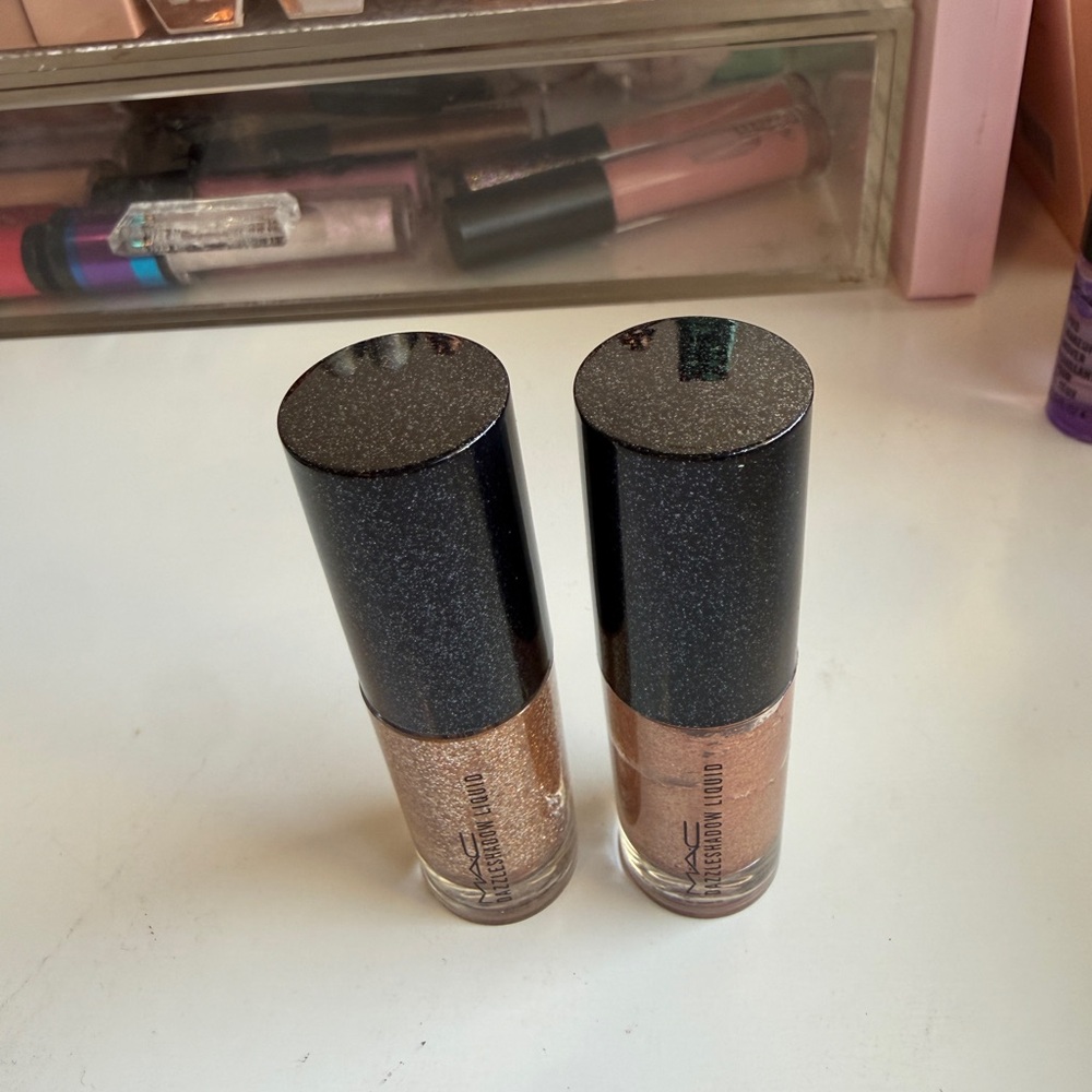 MAC Cosmetics Dazzleshadow Liquid Set -Beam Time and Flash & Dash Brand new